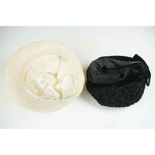 182 - Group of clothing / fashion accessories to include a Royal Navy jacket, Austin Reed gentlemans jacke... 