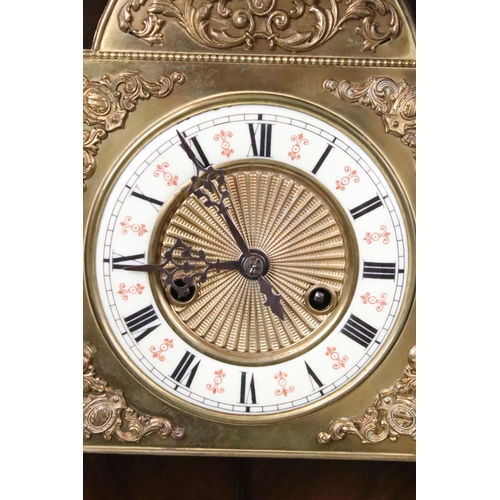 190 - An antique wooden cased wall clock with brass and enamel dial, Roman numeral markers, complete with ... 