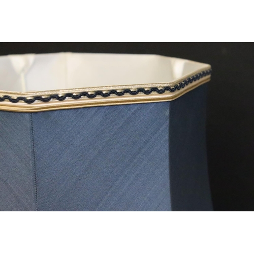 200 - Pair of Chinese Imari table lamps of shouldered form, the floral & foliate decoration with gilt deta... 