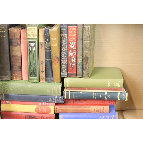 207 - Collection of around 65 books, mostly early-to-mid 20th century fiction examples in cloth bindings, ... 