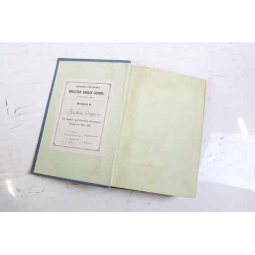 207 - Collection of around 65 books, mostly early-to-mid 20th century fiction examples in cloth bindings, ... 