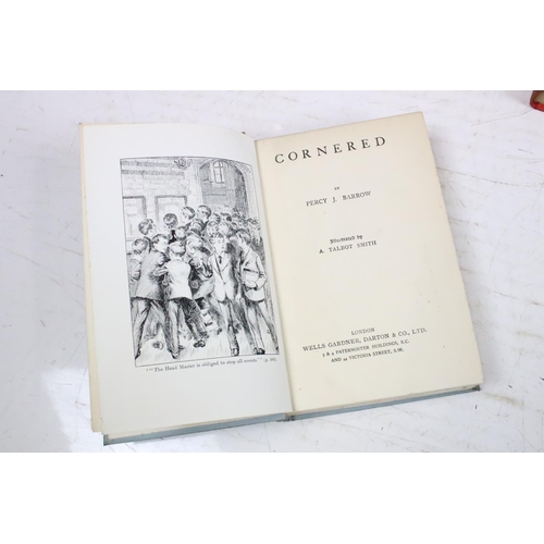 207 - Collection of around 65 books, mostly early-to-mid 20th century fiction examples in cloth bindings, ... 