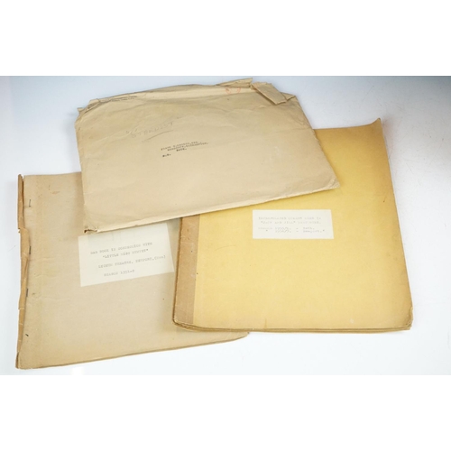 213 - Collection of books, mainly ballet and theatre related together with assorted ephemera including the... 