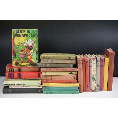 215 - Collection of mainly childrens' books to include: Enid Blyton, including first editions, Biggles Wor... 
