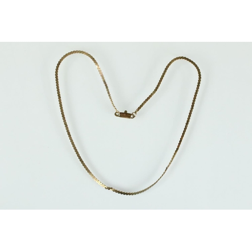 205 - 9ct yellow gold flat s link necklace, clasp stamped 9kt, length approx 40cm (af)