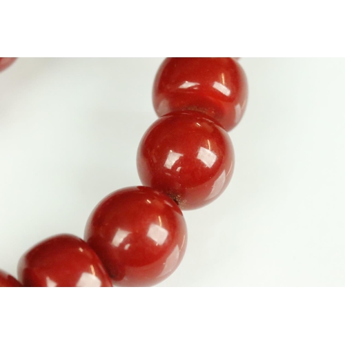 24 - Cherry amber Bakelite necklace, circular and flatten circular beads, dimensions approx 20 x 20mm and... 