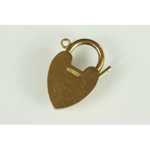 32 - 9ct gold padlock clasp, dimensions approx 27 x 17mm