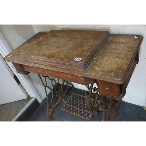 294 - Singer Treadle Sewing Machine, 91cm long x 78cm high