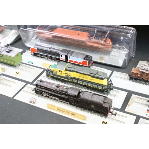 1127 - Collection of 72 Del Prado N gauge 'Locomotive of the World' models to include 48 cased and 24 loose... 