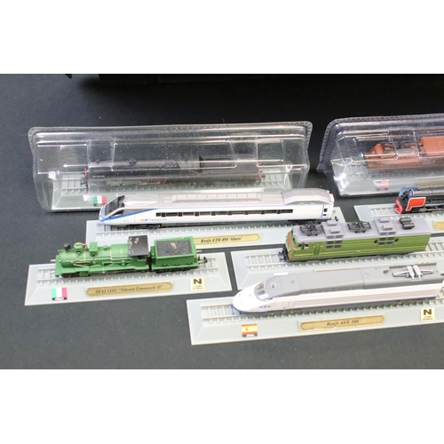 1127 - Collection of 72 Del Prado N gauge 'Locomotive of the World' models to include 48 cased and 24 loose... 