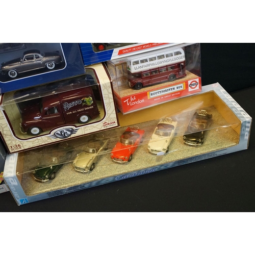 1247 - Collection of 32 boxed diecast models to include examples from Corgi, Dinky, Solido, American Highwa... 