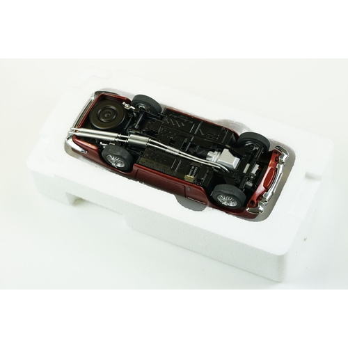 1022 - Two boxed Franklin Mint diecast models to include World War II Jeep Replica and 1964 Aston Martin, b... 