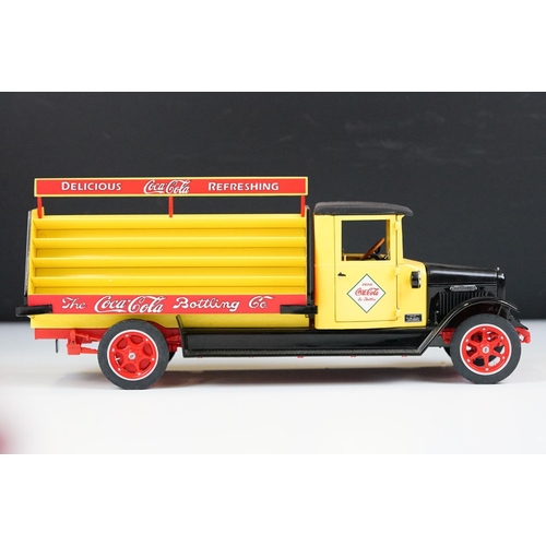 1025 - Danbury Mint 1/24 The 1928 Coca Cola Delivery Truck diecast model, complete with bottle crate access... 