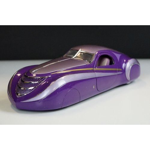 1029 - Two Franklin Mint Precision Models diecast models to include 1939 Duesenberg Coupe Simone in purple ... 