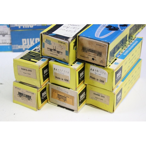 104 - 29 Boxed Piko HO gauge items of rolling stock plus 3 x Schicht wagons (32 items)