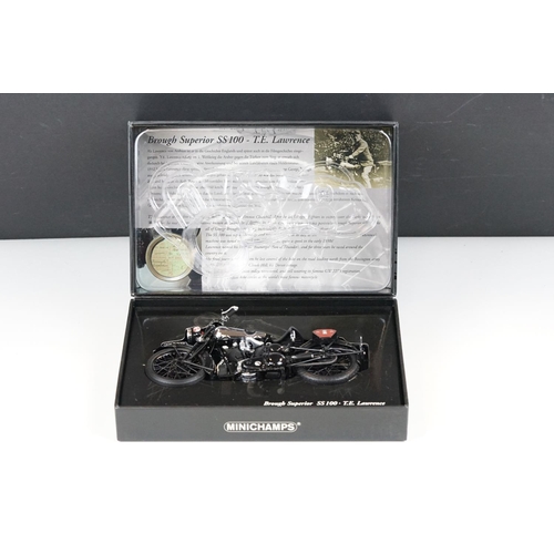 1042 - Boxed Paul's Model Art Minichamps Classic Bike Series No 33 Brough Superior SS 100 TE Lawrence 1932 ... 