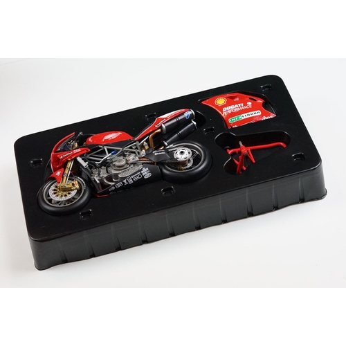 1044 - Boxed Paul's Model Art Minichamps Superbike Ducati 996 1999 Carl Fogarty diecast model, diecast ex, ... 