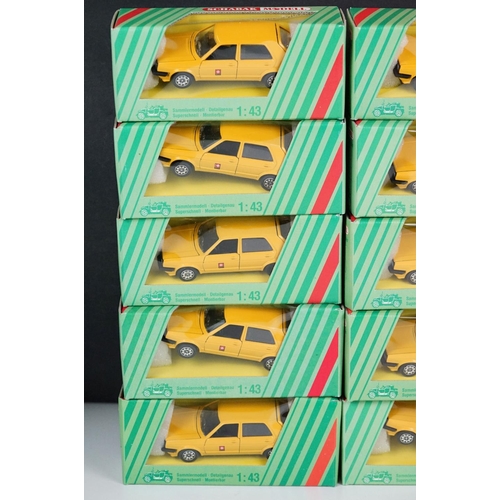 1063 - Ex Shop Stock - 10 Boxed 1/43 Schabak Model PTT Modell in yellow diecast models plus 8 x boxed/cased... 