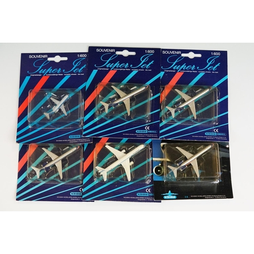 1070 - Ex Shop Stock - 50 Carded 1/600 Schabak Super Jet Souvenir diecast models, various examples featurin... 