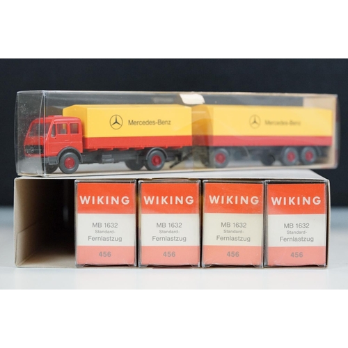 1072 - Ex Shop Stock - 30 Boxed Wiking plastic commercial models contained within 6 x white trade boxes, mo... 