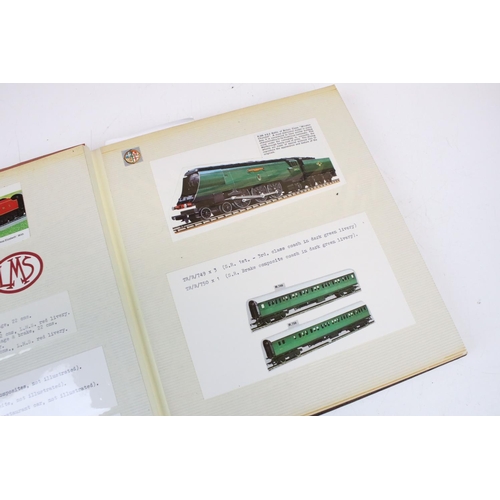 108 - Group of OO gauge model railway to include boxed Hornby R761 GWR Kneller Hall locomotive, boxed Horn... 