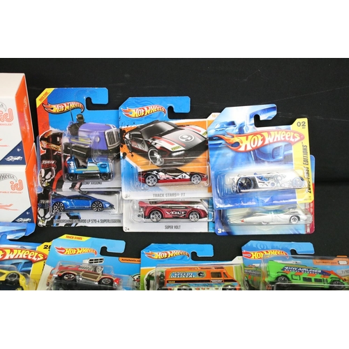 1084 - 65 Carded / boxed Mattel Hot Wheels diecast models featuring 2 x boxed Gotta Go 2, Batman, Avant Gar... 