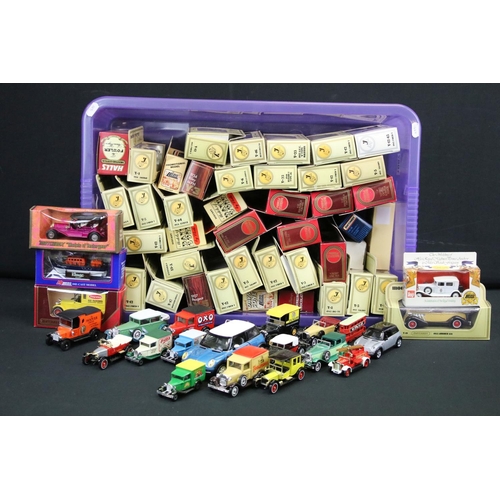 1087 - Over 40 boxed diecast models to include mainly Matchbox Models of Yesteryear plus 18 x unboxed model... 