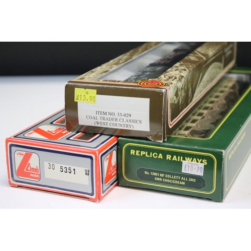 109 - 12 Boxed OO gauge items of rolling stock to include 8 x Airfix, 2 x Lima, 1 x Replica and a Bachmann... 