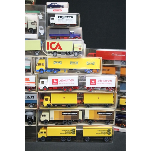 1091 - Around 68 boxed Wiking plastic models to include commercial and road examples, features 3 x 1982/83 ... 