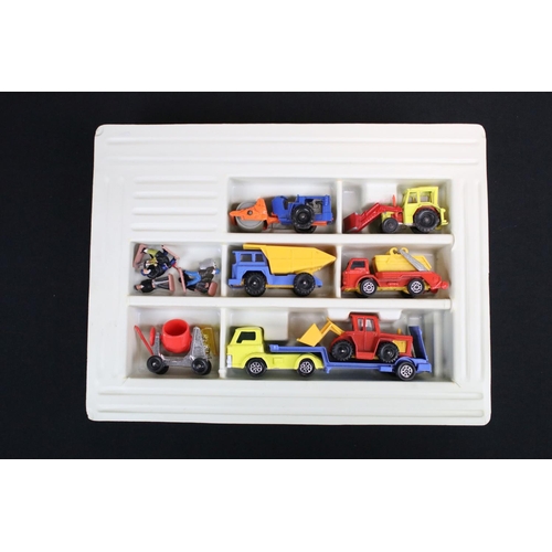 1095 - Boxed Corgi Junior 3024 Road Construction Gift Set (complete, diecast generally gd-vg, one model sho... 