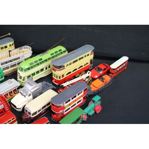 1097 - Quantity of diecast models from the 1970s onwards featuring Vanguards, Matchbox, Corgi Juniors etc p... 