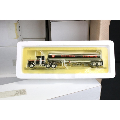 1102 - 32 Boxed Matchbox Collectibles diecast models to include YVT04-M, YVT05-M, YRS03-M, CCY08-M, CCY13-M... 