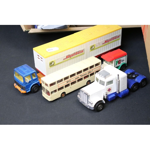 1107 - Collection of around 50 diecast models, featuring a small quantity of mid 20th C examples, the lot t... 