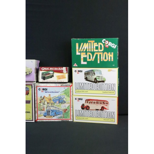 1122 - 30 Boxed & carded diecast models / model sets, to include 16 x Corgi (featuring World war II Collect... 