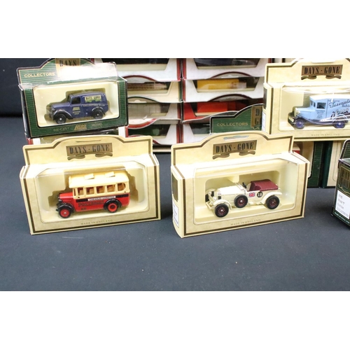 1124 - Over 180 boxed Lledo diecast models featuring Premier Collection & Collectors Club examples. Diecast... 