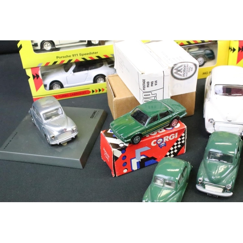 1128 - Collection of diecast models to include 26 x boxed examples featuring Shell Classic Sportscar Collec... 