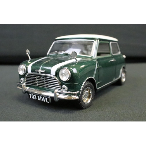 1135 - Two boxed Corgi 1/80 The Concours Collection diecast models to include 99595 Mini Cooper Saloon and ... 