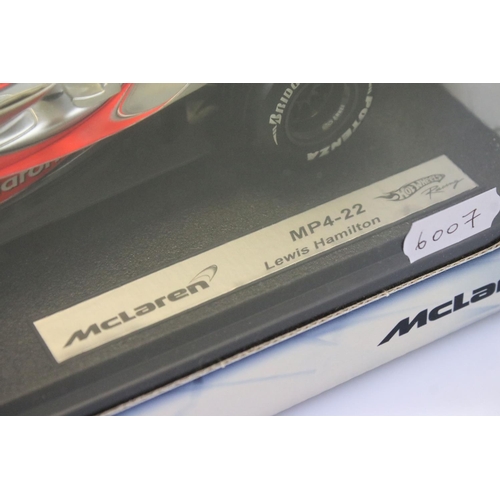 1178 - F1 Autograph - Boxed Hot Wheels Racing 1/18 McLaren MP4-22 Lewis Hamilton diecast model signed to ou... 