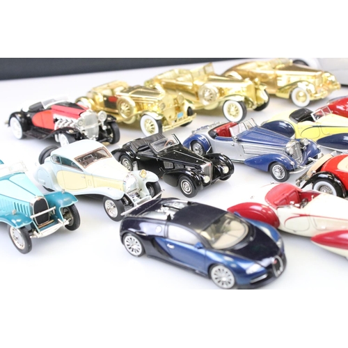 1182 - 22 Metal & diecast models to include Spark, Dinky, IXO, Solido, kit built etc, vg overall condition