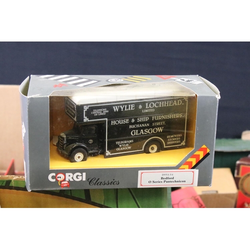 1185 - Collection of boxed & unboxed diecast models to include 7 x boxed Matchbox Models of Yesteryear, 8 x... 