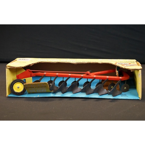 1209 - Seven boxed ERTL farming vehicles and implements to include 183 Massey Ferguson Tractor, 182 Massey ... 