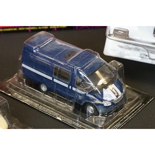 1247 - Collection of 32 boxed diecast models to include examples from Corgi, Dinky, Solido, American Highwa... 