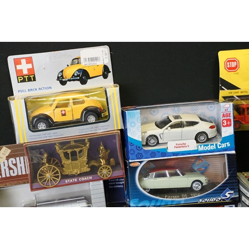 1247 - Collection of 32 boxed diecast models to include examples from Corgi, Dinky, Solido, American Highwa... 