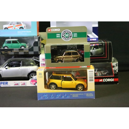 1254 - 13 Boxed diecast, mini diecast models and sets to include Corgi Mini 7 CC99180, Corgi 24ct gold plat... 