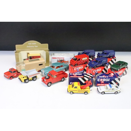 1259 - Small quantity of boxed and unboxed diecast models to include Matchbox K-18 Articulated Horse van, 7... 