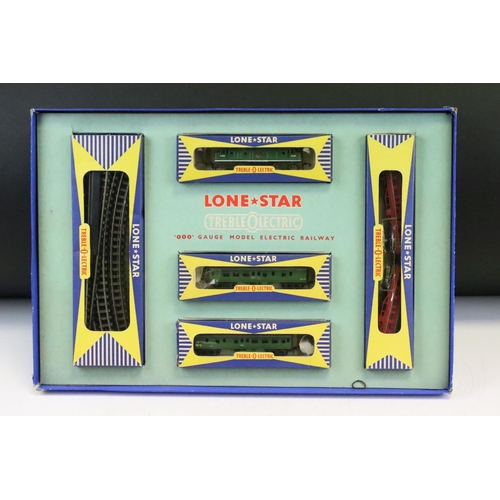 141 - Boxed Lone Star OOO EL 51 Passenger Set complete with locomotive, 4 x items of rolling stock and tra... 