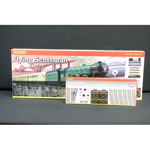 146 - Boxed Hornby OO gauge R1039 Flying Scotsman electric train set, complete, plus a boxed Hornby R8017 ... 