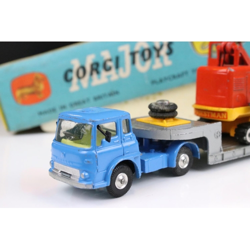 1474 - Boxed Corgi Major Gift Set No 27 Machinery Carrier with Bedford Tractor Unit and Priestman Cub Shove... 