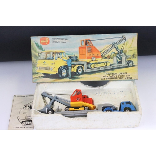 1477 - Two boxed Corgi Major diecast models to include Gift Set No 27 Machinery Carrier with Bedford Tracto... 