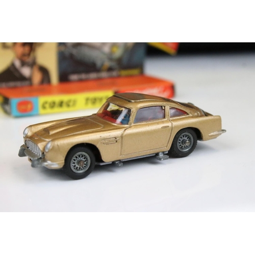 1483 - Boxed Corgi 261 James Bond 007 Aston Martin DB5 diecast model with 2 x ejector figures and secret in... 